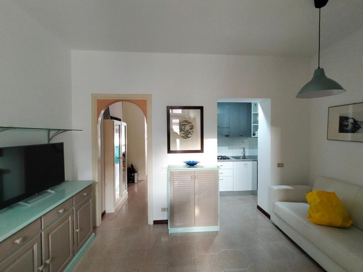 Central Guesthouse Cir 015146-Cni-01484 Milánó Kültér fotó